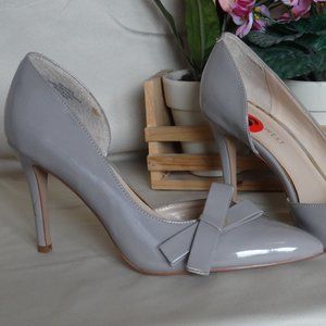 Nine West Heel. Size 6M.